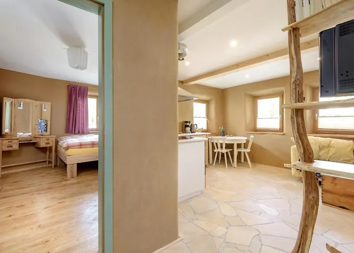 Kleine Auf Dem Land, Haus Hans Stepha Lejlighed *